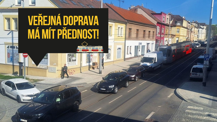 Blíží se konec ranních kolon v Klapkově ulici v Kobylisích
