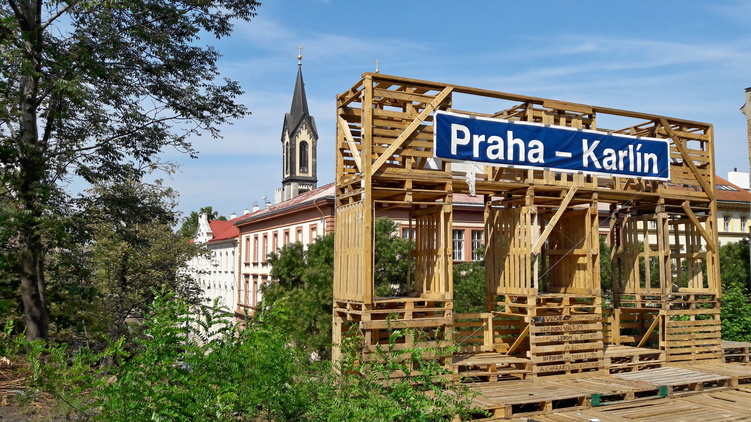 Piráti podporují vznik nových vlakových zastávek v Karlíně!