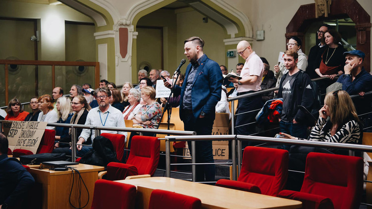 Zastupitelstvo rozhodlo, hlavní město bude jednat o směně ďáblických Včel