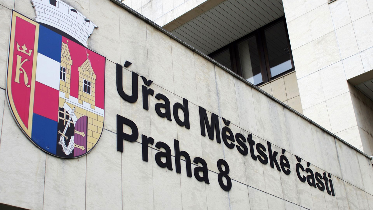 Praha 8 má nový organizační řád Úřadu městské části