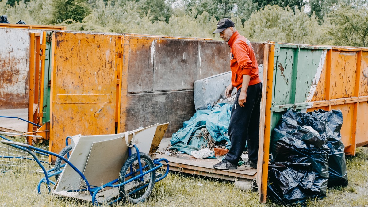Když to neudělala městská část, vyčistili jsme Rohanský ostrov od nepořádku sami
