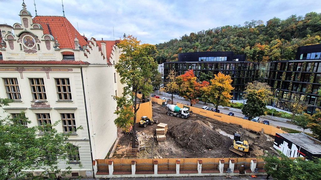 lyckovo-namesti-zs-stavba