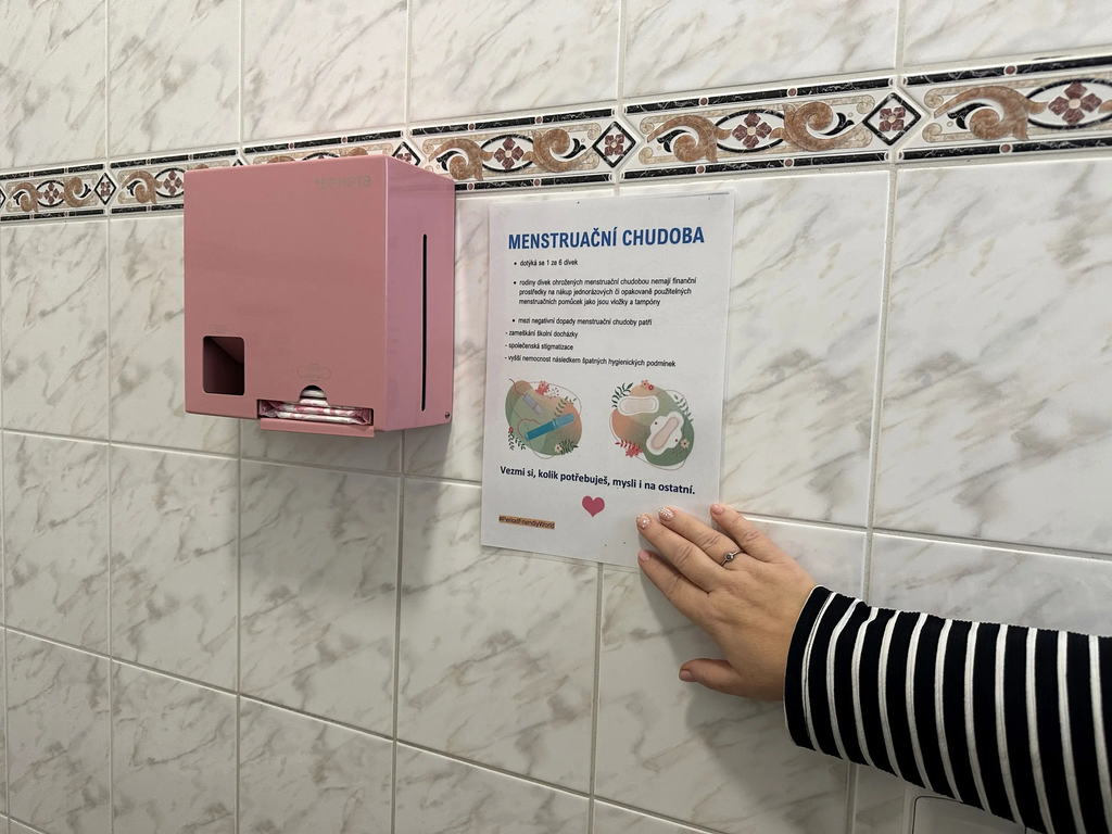 Menstruační pomůcky zdarma ve školách: malá velká změna