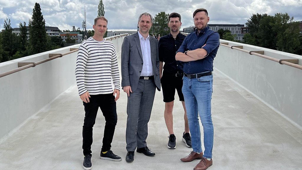 stvanicka-lavka-otevreni-martin-sterba-zdenek-hrib